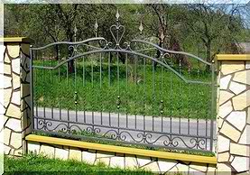 GALÉRIA KOVANÉHO OPLOTENIA