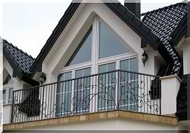 GALÉRIA KOVANÉHO ZÁBRADLIA