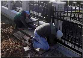 Montáž kovaných plotů