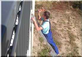 Montáž kovaných plotů