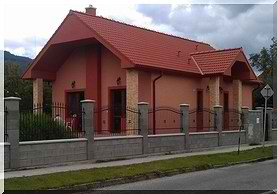 Montáž kovaných plotů