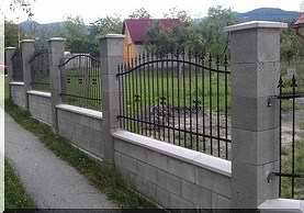 Montáž kovaných plotů